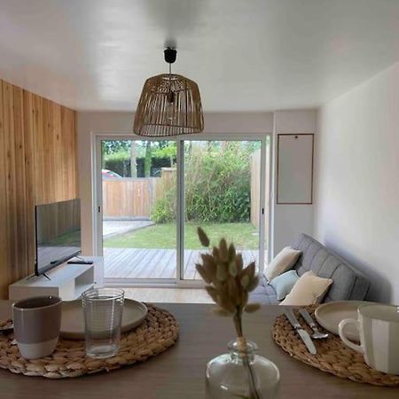Maisonnette Avec Jardin A Ares Villa Exterior foto